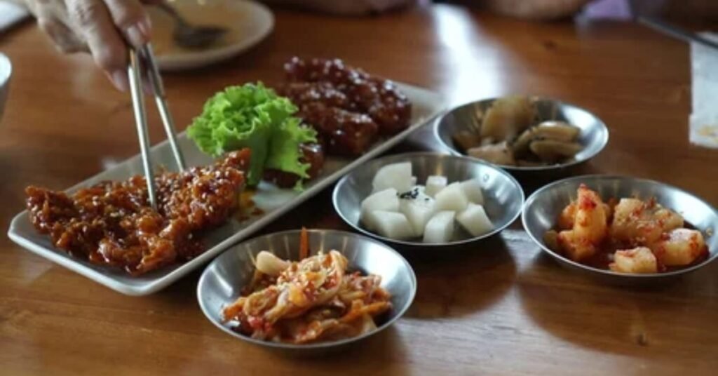 What to Serve With Korean Fried Chicken (Side Dishes)